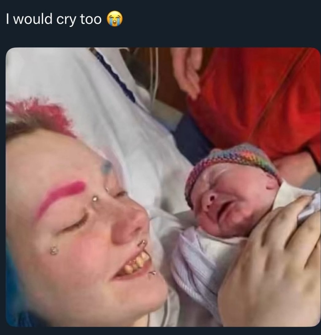KenzieMarieInWA's tweet image. Poor kid doesn&apos;t stand a chance...