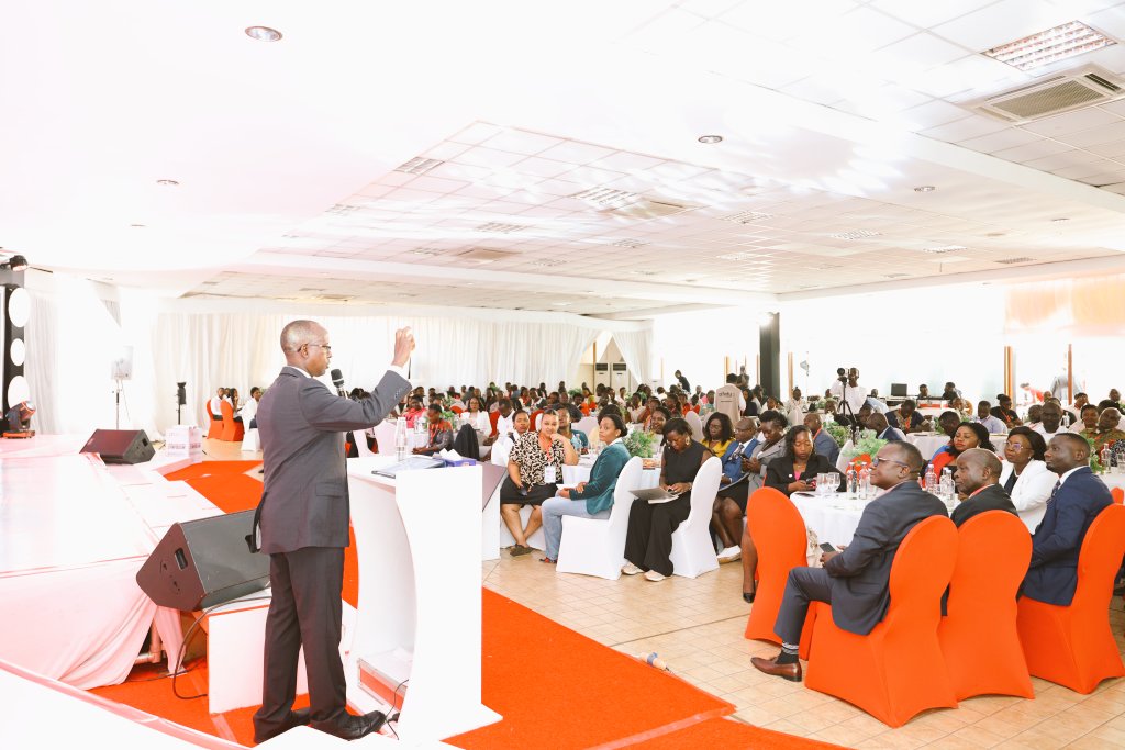 paceidug's tweet image. “PR is not just about boardroom presentations; it is about leadership. Thank you for upholding ethical standards and building an industry that creates jobs. Shift from just public relations to strategic communication that drives national growth." @Odrek_Rwabwogo challenges PR…