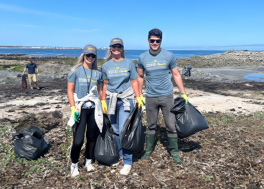 In 2024, APA spent 44% of its operating area budgets with local suppliers and contractors.

The company continues to invest in communities, support local jobs and build partnerships for long-term impact.

Read more: apacorp.com/sustainability

#APASustainability #CommunityImpact