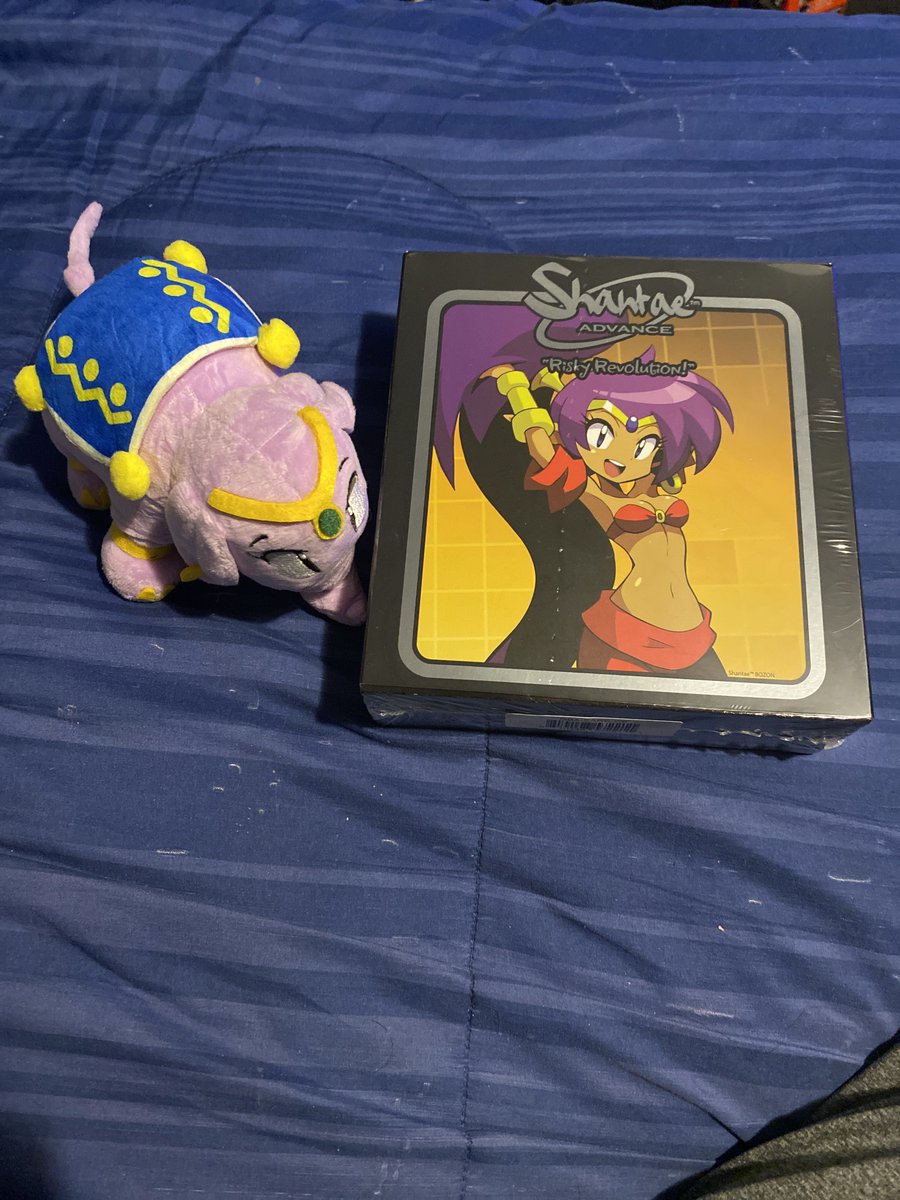 plushie01's tweet image. Welp my Shantae collection from Limited Run is here, Sonadow Generations is next