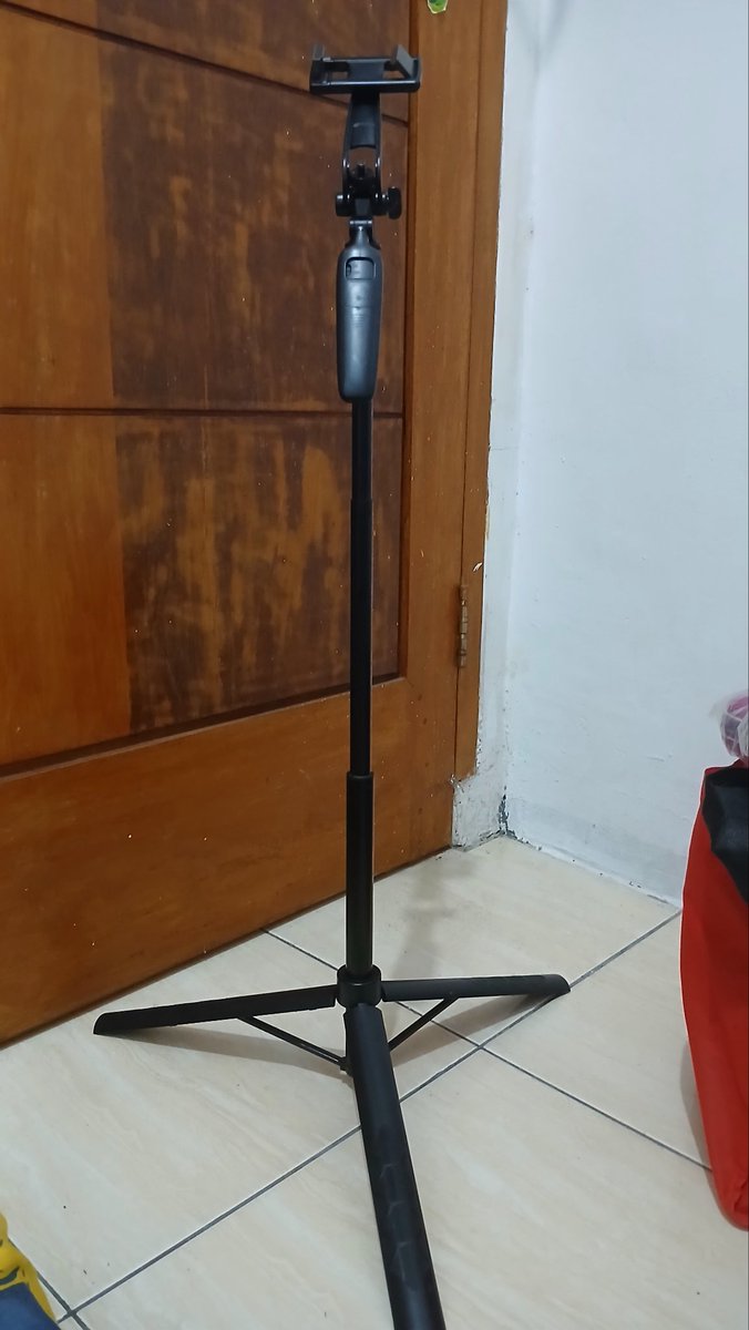 Itsmedamar_'s tweet photo. Wts tripod Mixio https://t.co/HnwLELsiha