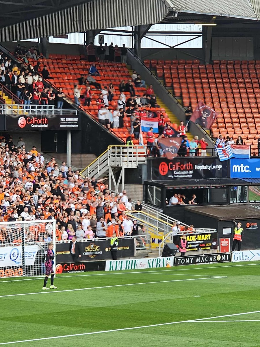 days_scottish's tweet image. Una Strassen fans at Dundee United last night