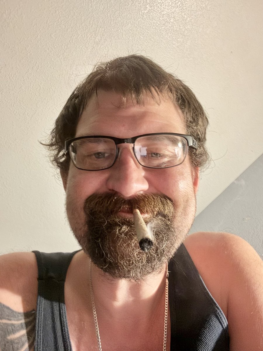 Buenos días stoners! 

🌲 from <a href="/KushWorldShop/">KushWorld</a> 

🔗 Get it here 👉 kushworld.shop