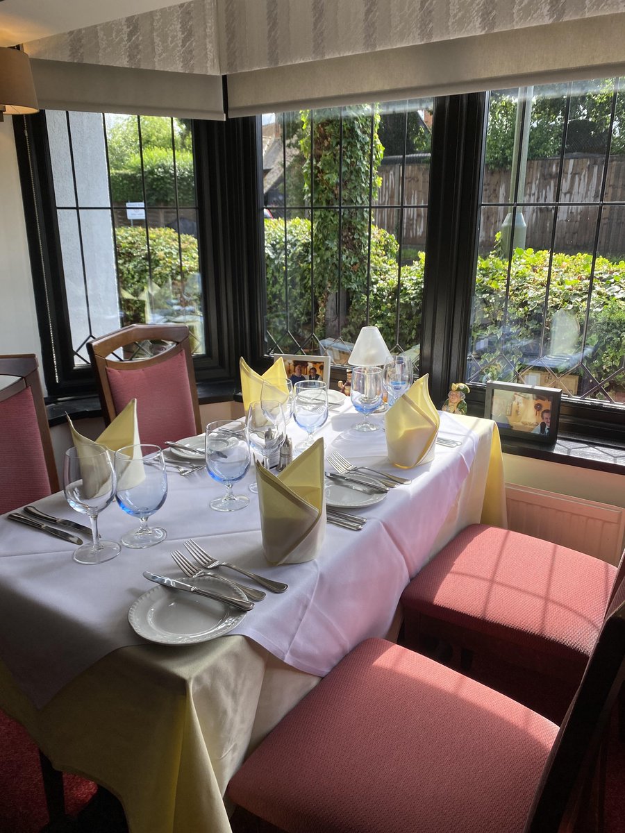 DINING VOUCHERS🎁

Surprise someone special with the gift of great taste! 🌟 

Toby Cottage gift vouchers are the ultimate way to celebrate birthdays, anniversaries, or to simply show your appreciation.😊

Buy online here: bit.ly/40pMWpQ

#giftinspo #giftideas #ripley