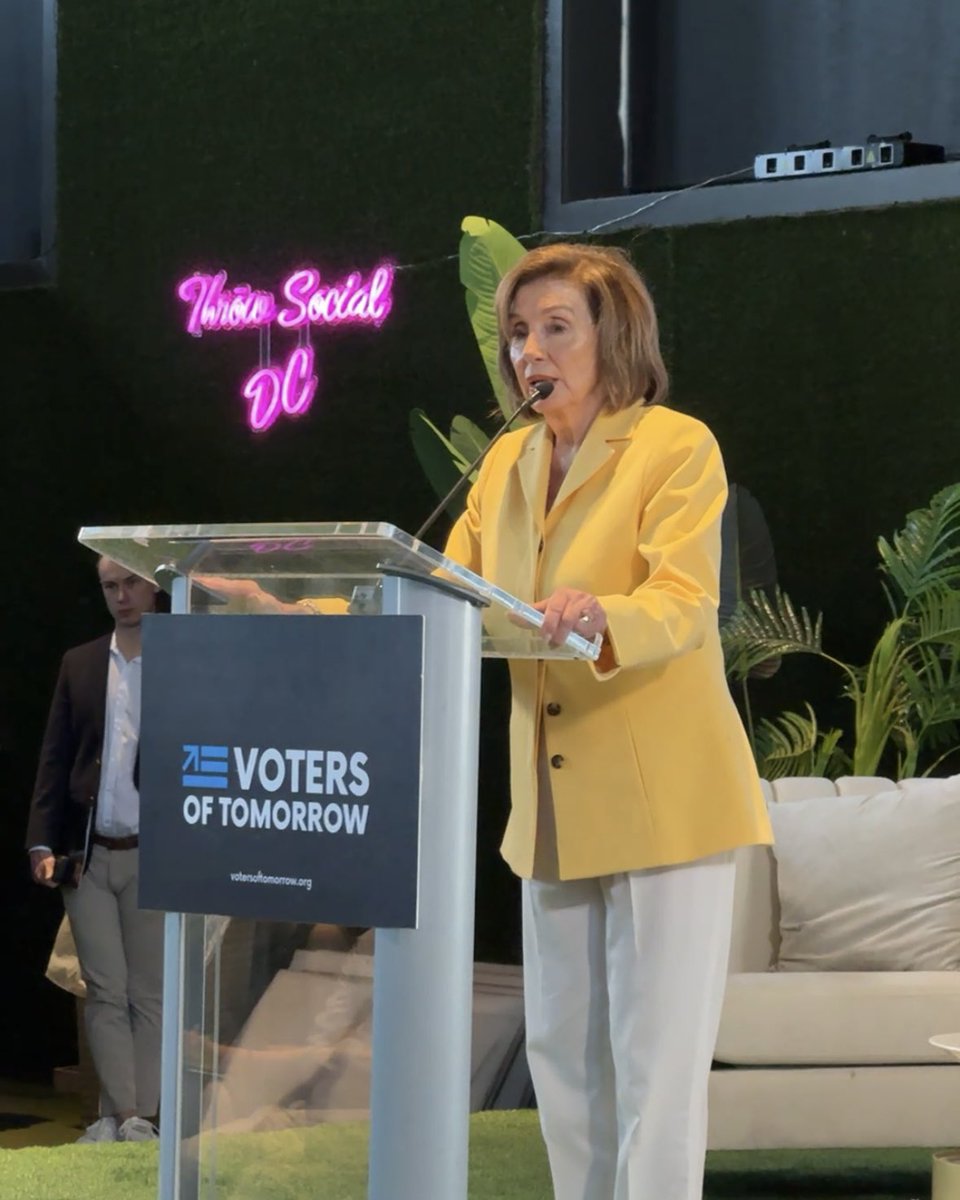 VotersTomorrow's tweet image. Speaker Emerita @TeamPelosi just spoke about the power of organizing to address issues Gen Z cares about — from affordability to the climate crisis to healthcare. Our VOT chapters are mobilizing on the ground to make that happen. Join us: bit.ly/4kVwA2m