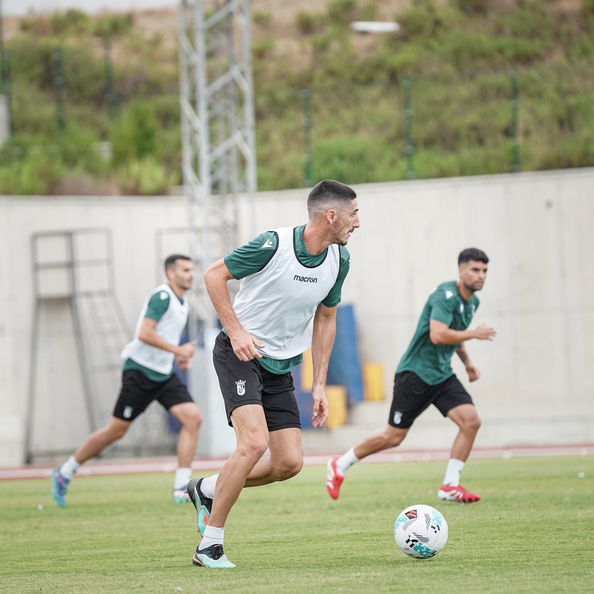 𝑻𝒉𝒆 𝒇𝒊𝒓𝒔𝒕 𝒕𝒊𝒎𝒆𝒔 👋🏻
¡Bodiger ya está con el grupo! 🤩
Primer entrenamiento de nuestro nuevo fichaje ✔️

#HistoriaJuntos
#SiempreADCeutaFC⚪️⚫️