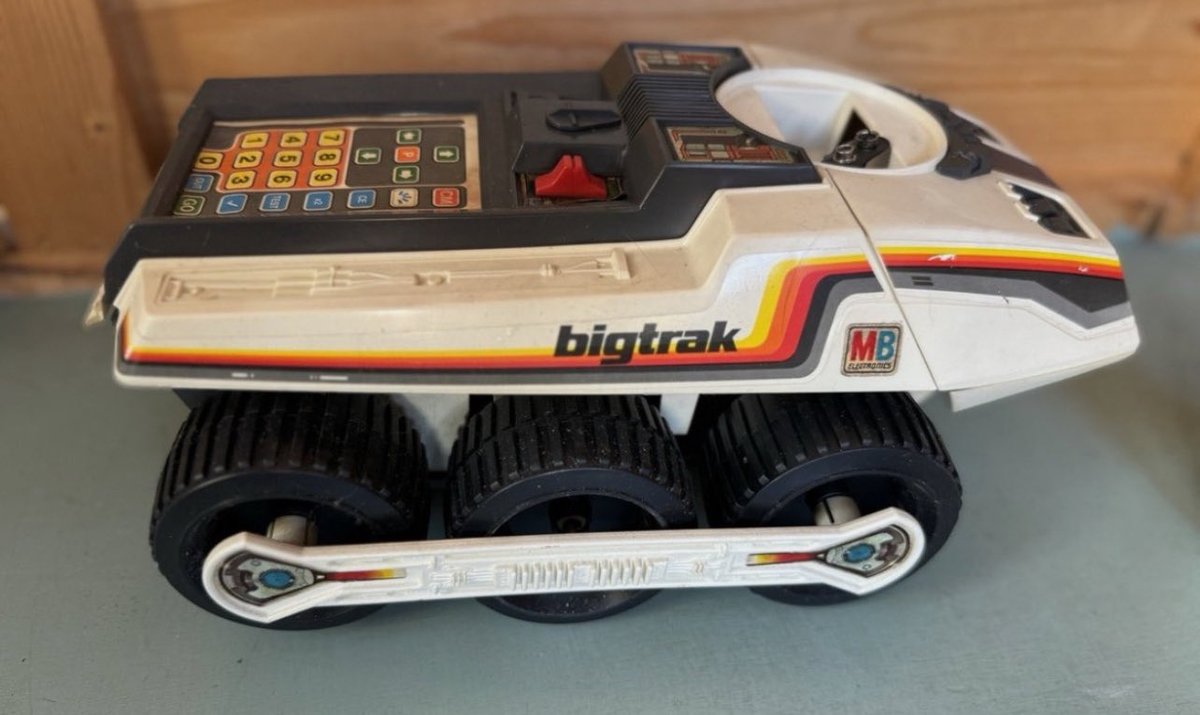 Simon jagger (@radiojagger) on Twitter photo Who else had one of these bad boys? Who else had one of these bad boys?