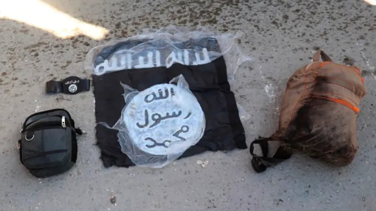 EricLDaugh's tweet photo. 🚨 BREAKING: US military takes out senior ISIS leader Dhiya’ Zawba Muslih al-Hardani, and his two adult ISIS-affiliated sons in Syria.

"These ISIS individuals posed a threat to US and Coalition Forces, as well as the new Syrian Government. Three women and three children were also on the target and were unharmed."