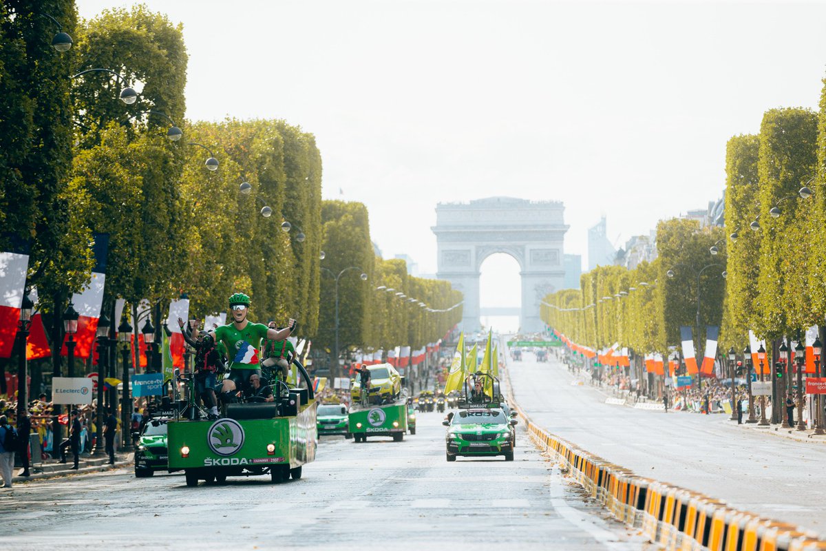 La Caravane du Tour (@caravanedutour) on Twitter photo Best-Of de #LaCaravane sur la plus belle avenue du monde ! 🌍 ✨
#TDF2025
📸 : A.S.O / @aurelien_vialatte & <a href="/rom_laurent/">romainsoumis</a> Best-Of de #LaCaravane sur la plus belle avenue du monde ! 🌍 ✨
#TDF2025
📸 : A.S.O / @aurelien_vialatte & <a href="/rom_laurent/">romainsoumis</a>