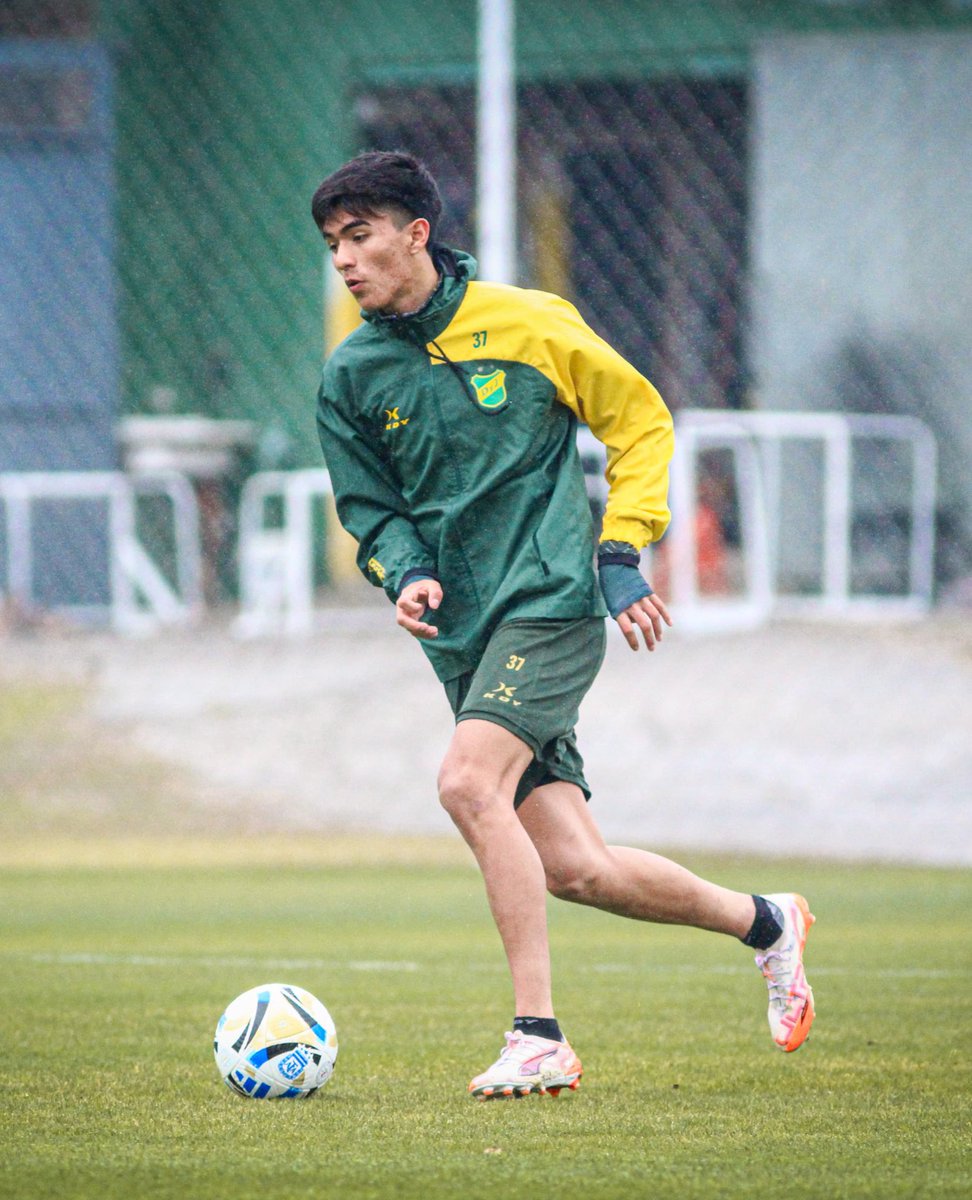 ClubDefensayJus's tweet image. Poniendo primera ⚽️✅