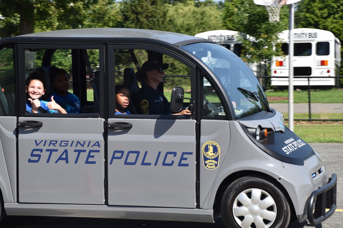 VSPPIO's tweet image. A big thank you to the @FXBGPolice for inviting the Virginia State Police to join Day 4 of #CampCrimeFighters!
We loved connecting with the next generation of crime fighters and inspiring future leaders. Here’s to empowering young minds and building safer communities together!