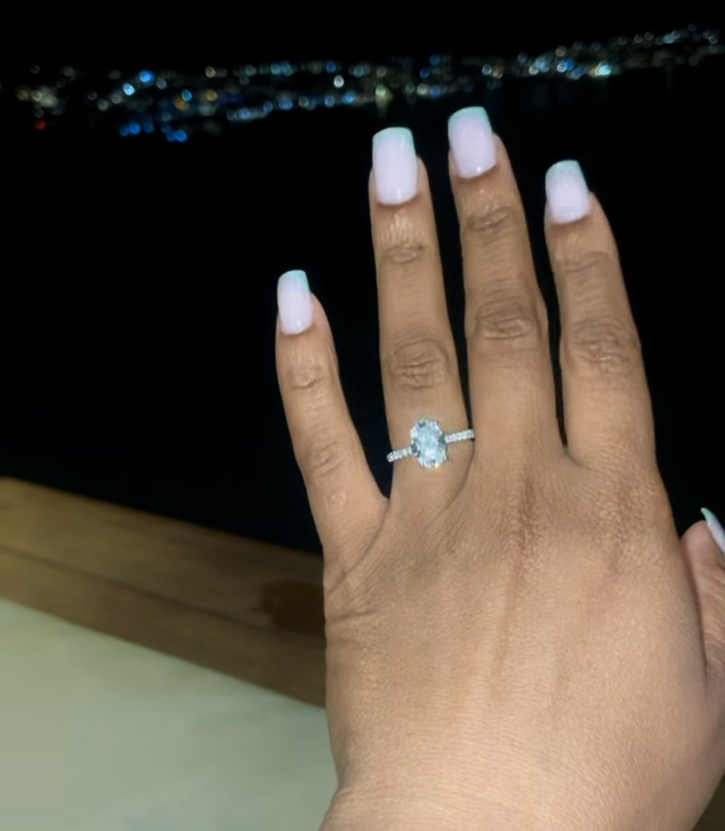 Geministing's tweet image. my bestfriend was purposed to in Greece yall! im so overwhelmed with joy! this is the love we prayed for and the love that she deserves! God did his big one.