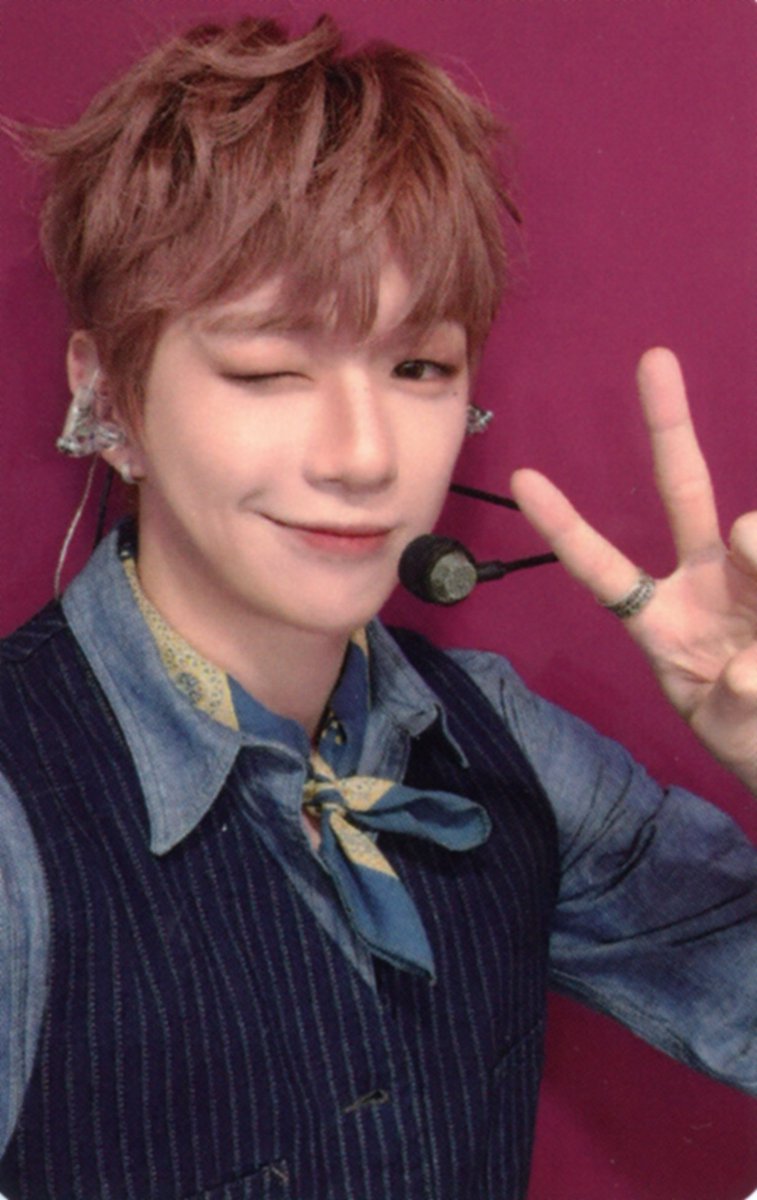 DanielK_Scanner's tweet image. 강다니엘 GLOW TO HAZE - hellolive 미공포 스캔
#강다니엘 #KANGDANIEL
#KANGDANIEL_DEBUT_6TH_ANNIVERSARY