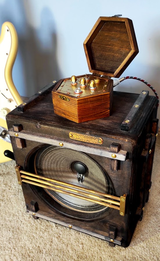 svisound's tweet image. Micro #guitaramplifier amd #guitar #cabinet #steampunk style. Classic guitar tones from beautiful looking devices!