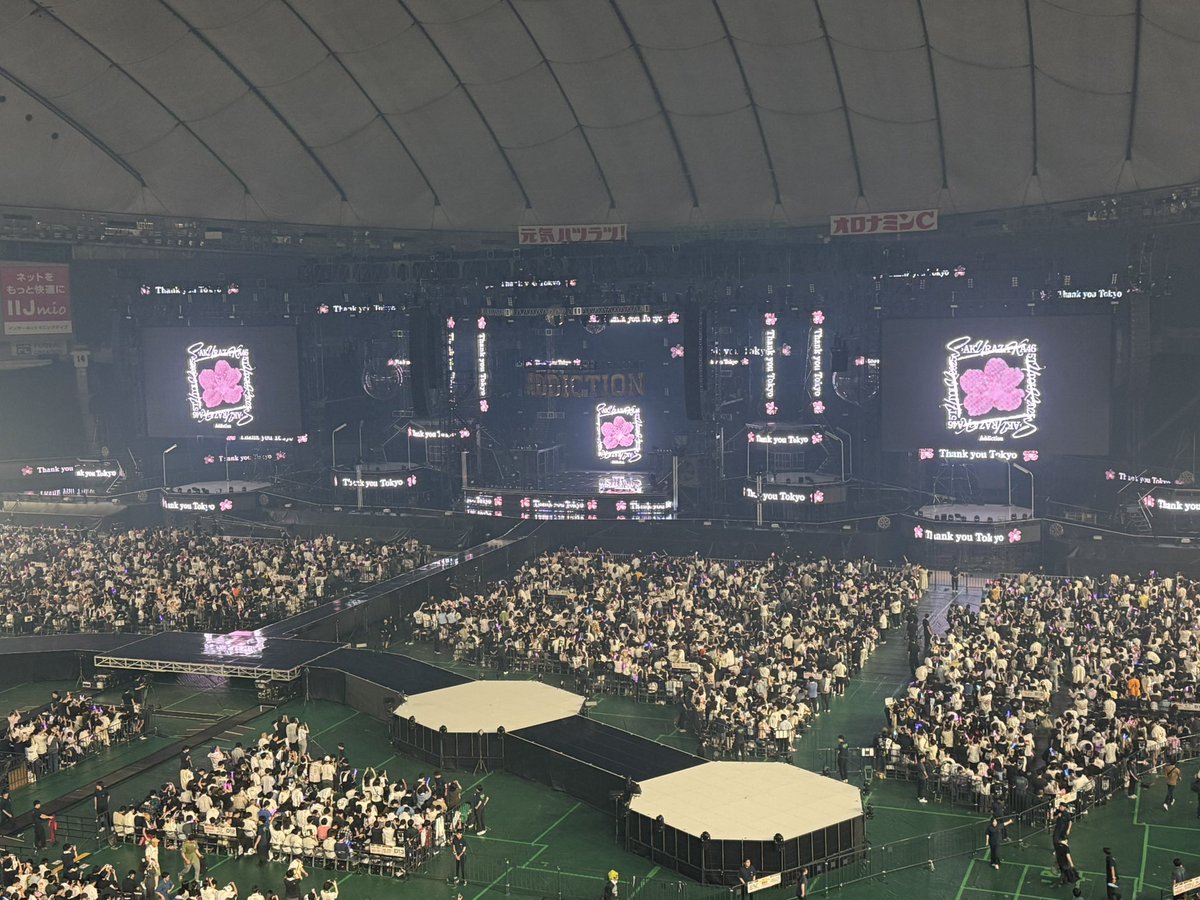 櫻坂ドーム二日目。圧巻。２階の1列目だったので全部見えました。しかし、ここ幸か不幸か立ち見は禁止なので、伊沢拓司御大今日は膝を休める良い機会…昨日酷使してたから良かった…って、ええええ！！！？座りながらピョンピョンしてるんだけどどうやってるの！？！？

やっぱり最高だぜぇ…🥹🌸✨