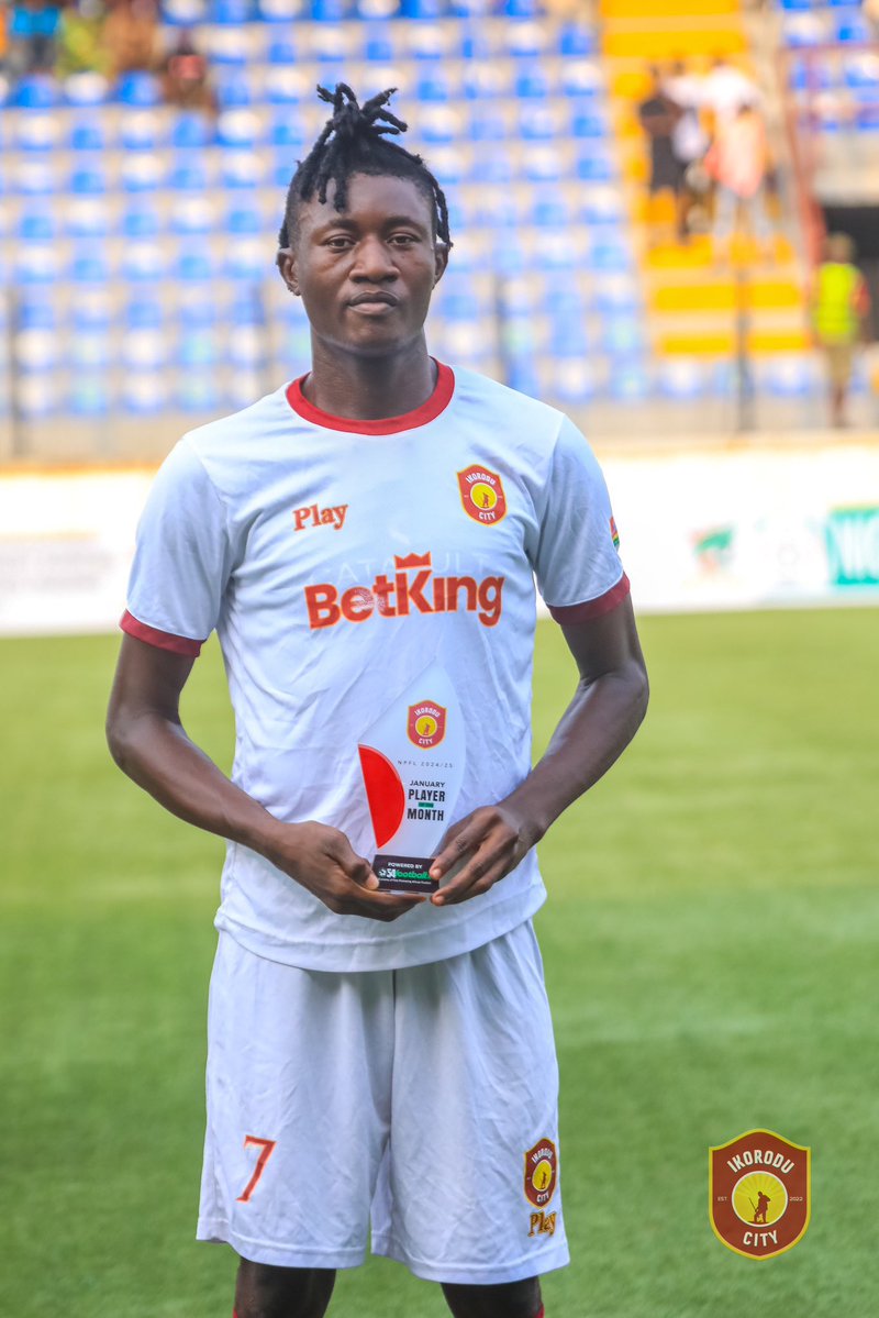 NpflTori's tweet image. 🚨 Warriors raid!
After snatching Nurudeen Aweroro, Shooting Stars are going back to Ikorodu City with an offer for Sola Adelani.
Sola was Ikorodu City’s highest goal scorer with 12 goals last season.
Player’s interest remain on #CHAN2024
