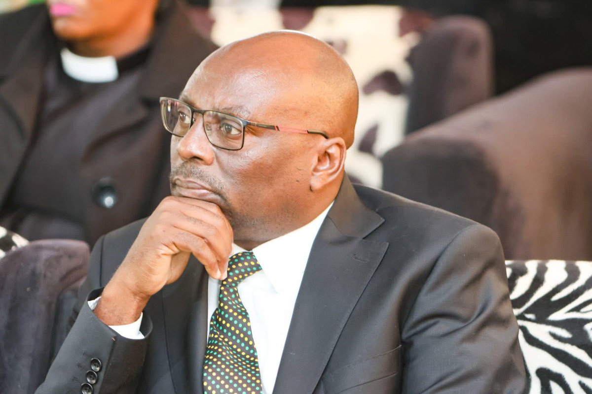 ThembaOnX's tweet image. Reuben Madadzhe leads with humility and results. His focus on unity, service delivery, and clean governance is helping shape a better Limpopo for all. We salute his dedication to the people. #ReubenMadadzhe