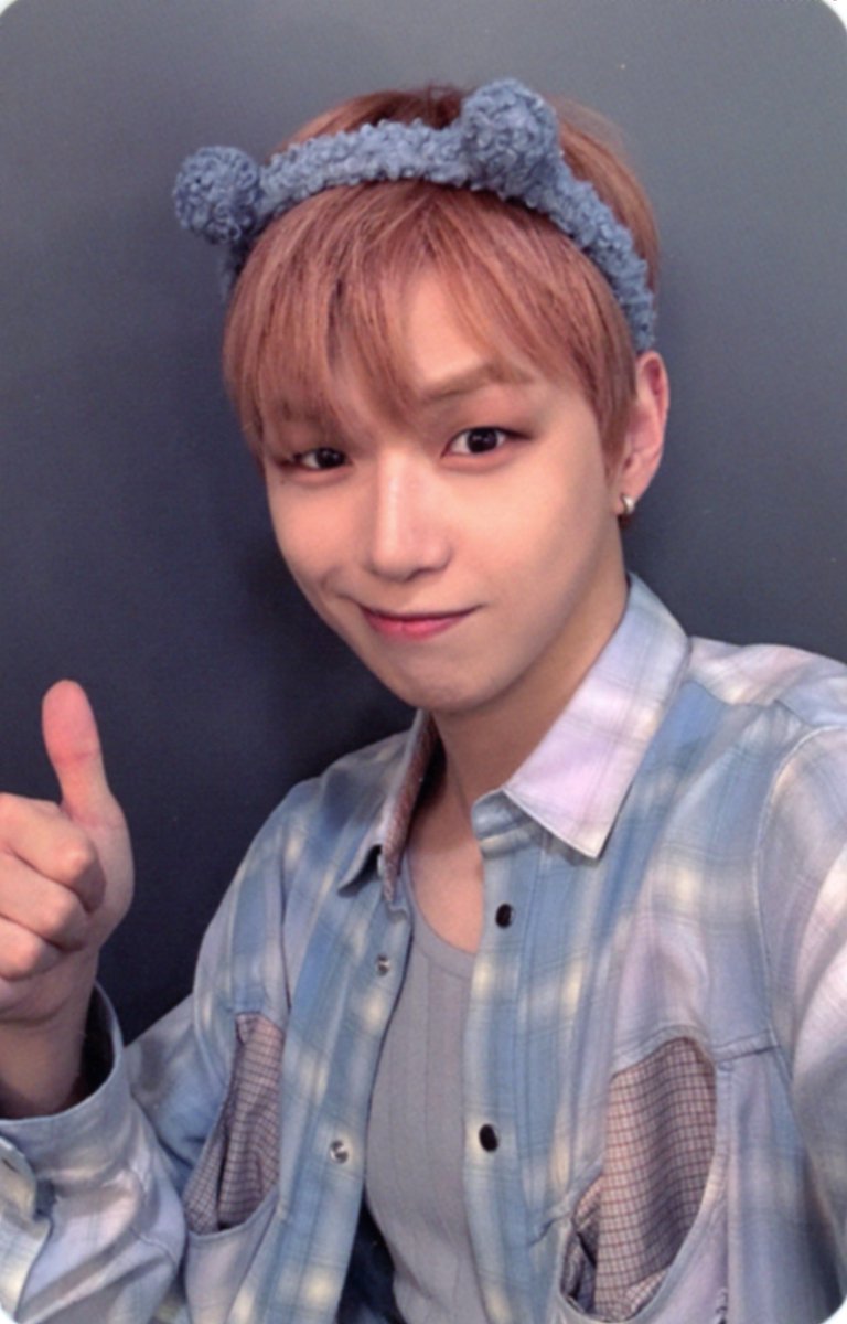 DanielK_Scanner's tweet image. 강다니엘 GLOW TO HAZE - BUSAN DEPART 미공포 스캔
#강다니엘 #KANGDANIEL
#KANGDANIEL_DEBUT_6TH_ANNIVERSARY