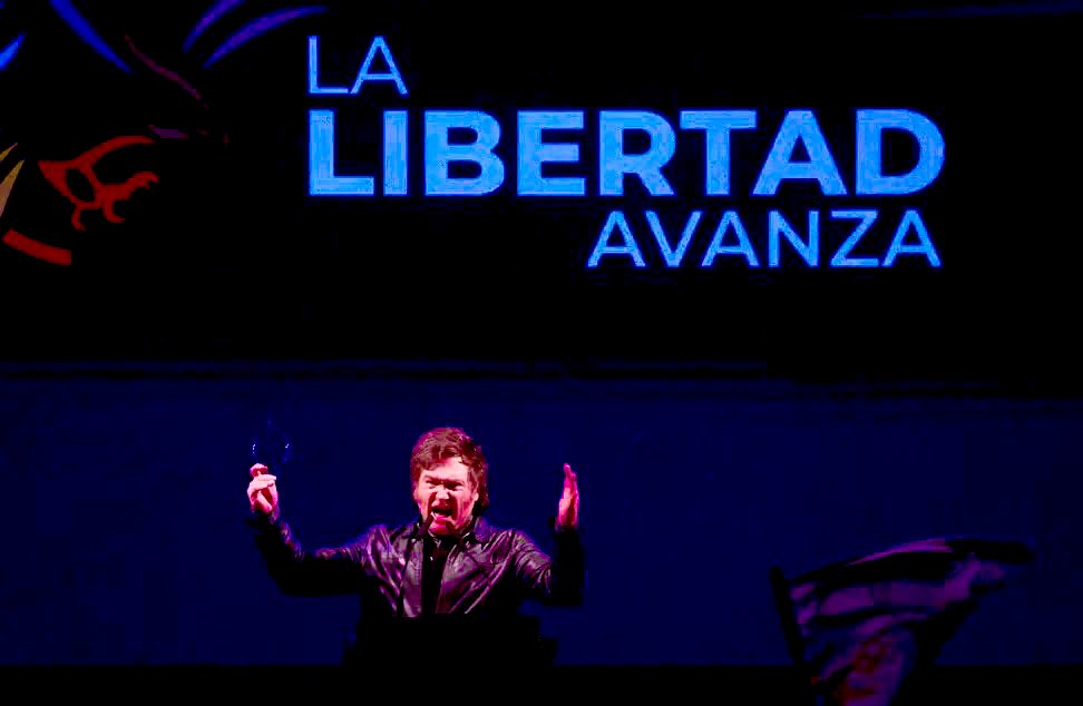 Bryce Lipscomb 🇺🇸 (@brycemlipscomb) on Twitter photo Javier Milei is so popular in Argentina, his political party, <a href="/LLibertadAvanza/">La Libertad Avanza</a>, is officially represented in all 24 districts of the country.
Polls suggest the party is on set to become the majority party in Oct.
Giving Milei an opportunity to take a chainsaw to the state. Javier Milei is so popular in Argentina, his political party, <a href="/LLibertadAvanza/">La Libertad Avanza</a>, is officially represented in all 24 districts of the country.
Polls suggest the party is on set to become the majority party in Oct.
Giving Milei an opportunity to take a chainsaw to the state.