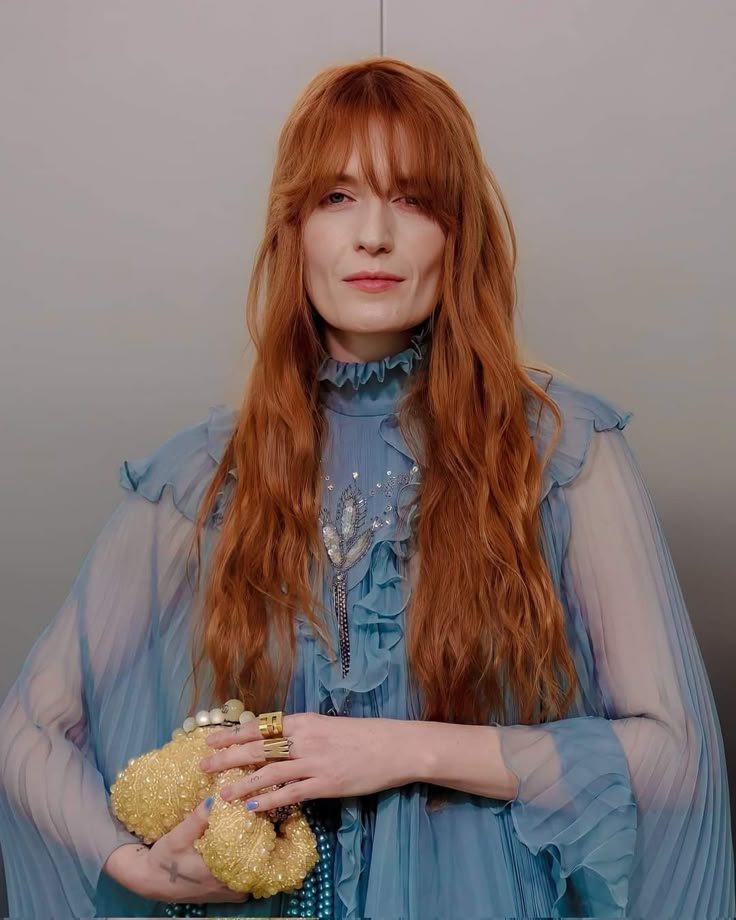 acervofatm's tweet image. DIVA! Florence Welch sobre o famoso morango do amor:
“Não comi ainda.”