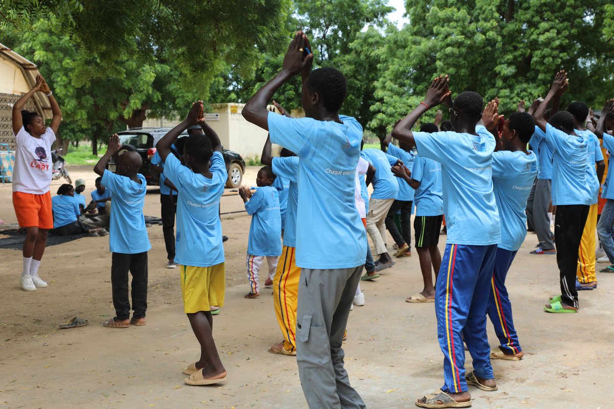UNICEFChad's tweet image. Des ateliers artistiques au #CNARREV de Koundoul à N'Djaména, offrent aux #enfants en conflit avec la loi ou abandonnés, un espace d’expression et de créativité.
Soutenue par l’@UNICEF, cette initiative favorise leur réintégration sociale.
@fbatalingaya @OnuTchad