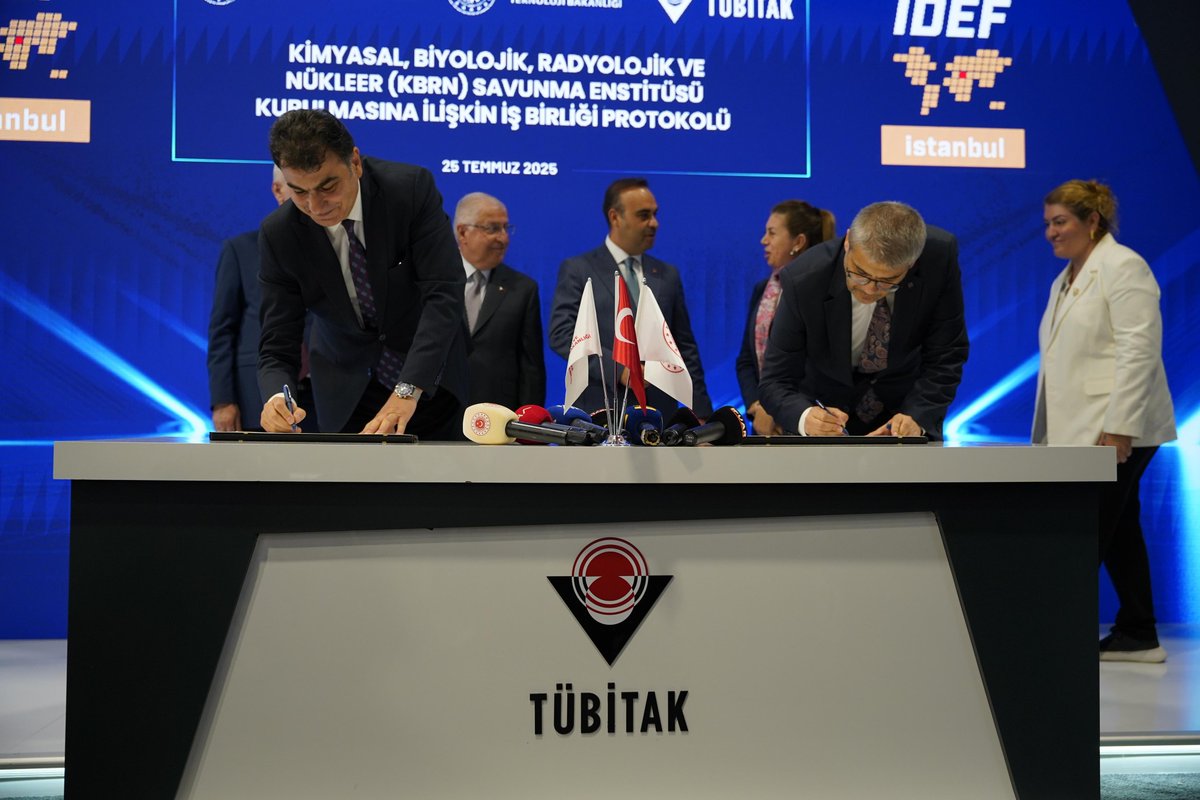 MSB_ASFAT's tweet image. IDEF 2025 Fuarı’nda Millî Savunma Bakanı Sn. Yaşar Güler, Sanayii ve Teknoloji Bakanı Sn. Fatih Kacır ve Ticaret Bakanı Sn. Ömer Bolat ve Bakan Yardımcımız ve Yönetim Kurulu Başkanımız Sn. Musa Heybet riyasetlerinde MKE-ASFAT-TÜBİTAK SAGE arasında “Millî Ramjet Motorlu Hava Hava…