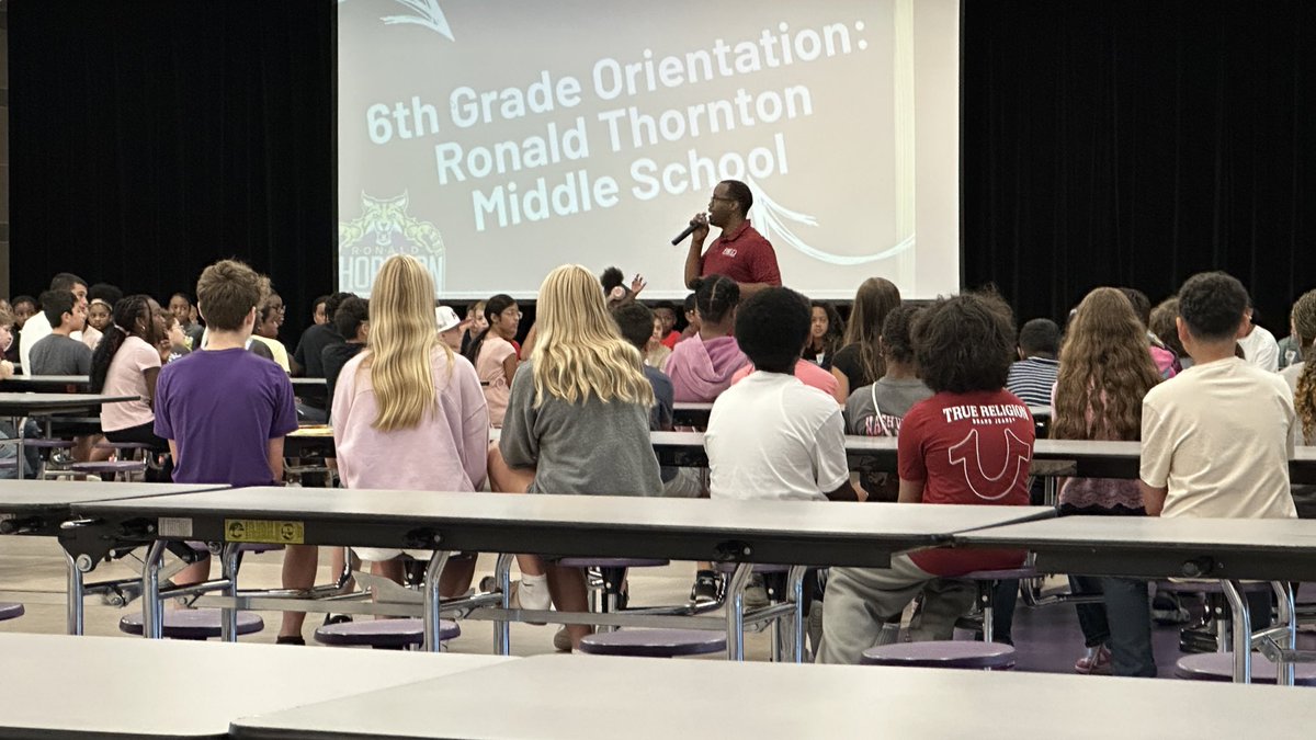 SierraJoseph15's tweet photo. 6th Grade ThunderCamp AM session is going GREAT!!! ππ #TPND
Shoutout to Mr.Watson who lead the way, RTMS student leaders and all staff @kate_kargbo!
#ThunderCamp @RTMSThundercats @FortBendISD #FBISDLevelUP #LeadThePAC #FBISDProud https://t.co/yLSPUxXa74