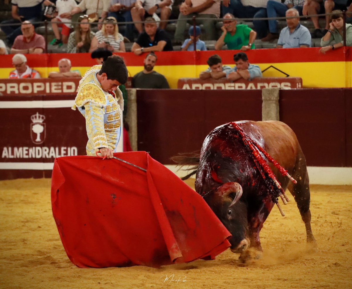 CircuitoExtr's tweet image. JORGE HURTADO será uno de los tres protagonistas en la gran final del Circuito de Extremadura 🤘🏽
🗓️ 9 de Agosto 📍Alcántara 🕘 21:00
¡¡Te esperamos!!