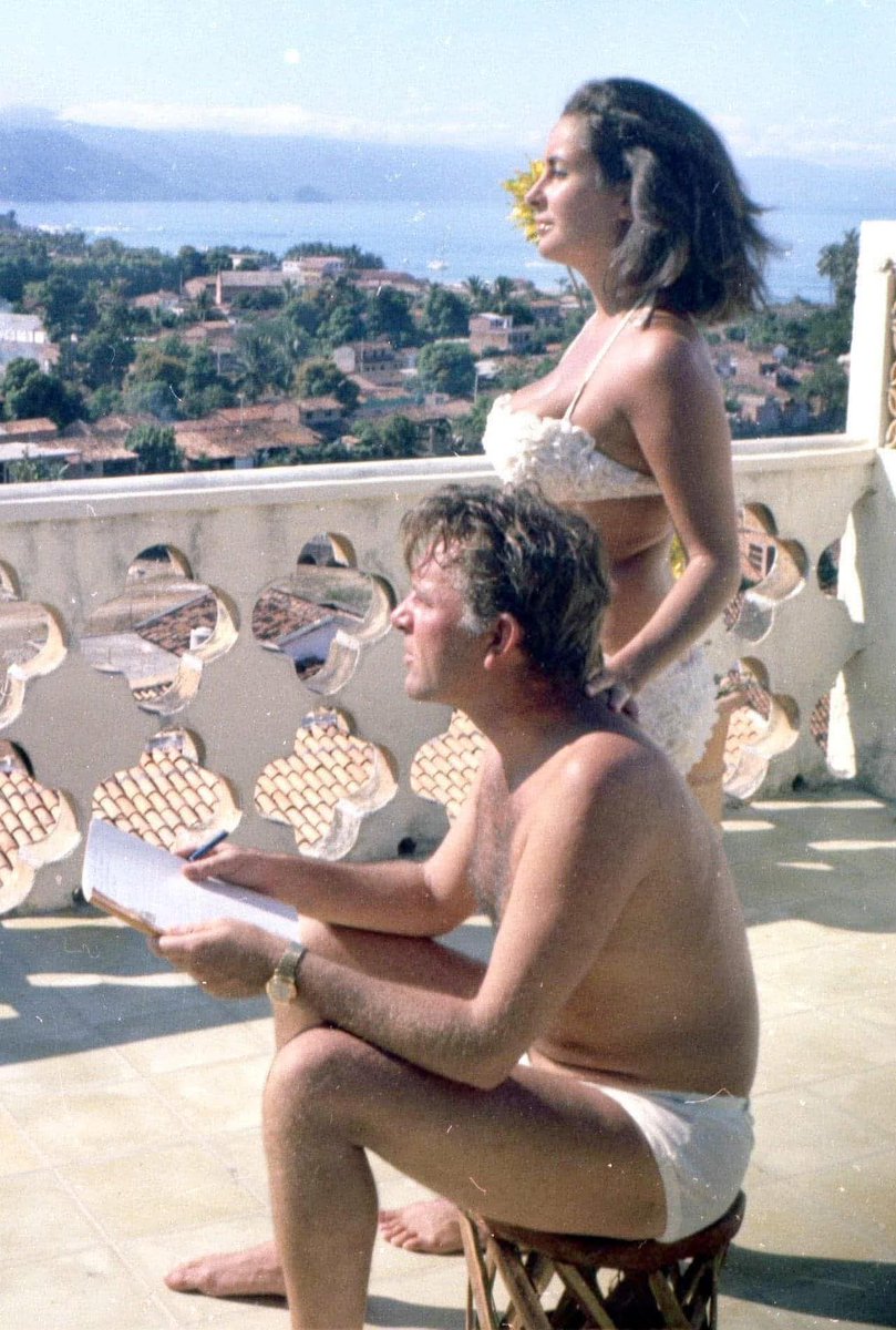 ErnaniLeal's tweet image. Elizabeth Taylor and Richard Burton in Puerto Vallarta, Mexico, 1963.