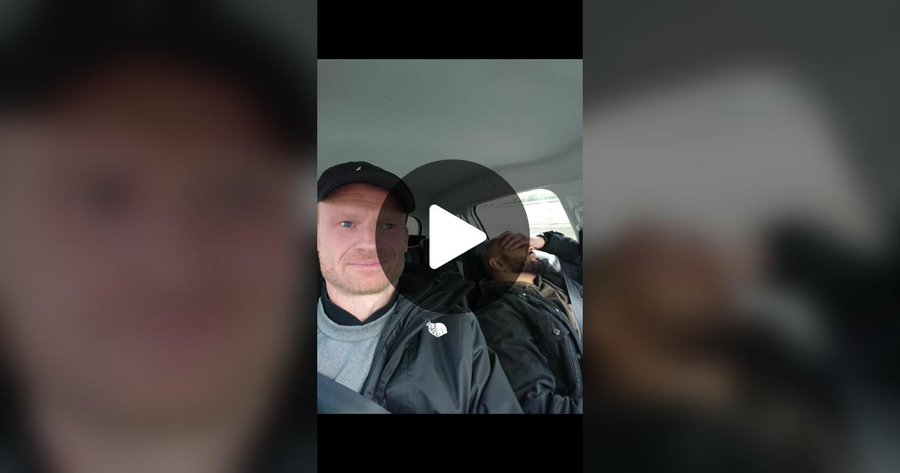 DailyRounds's tweet photo. @TRobinsonNewEra English guy goes to Epping to beat up far right protestors with his 🇵🇰 friends https://t.co/CVOCBNUz9k