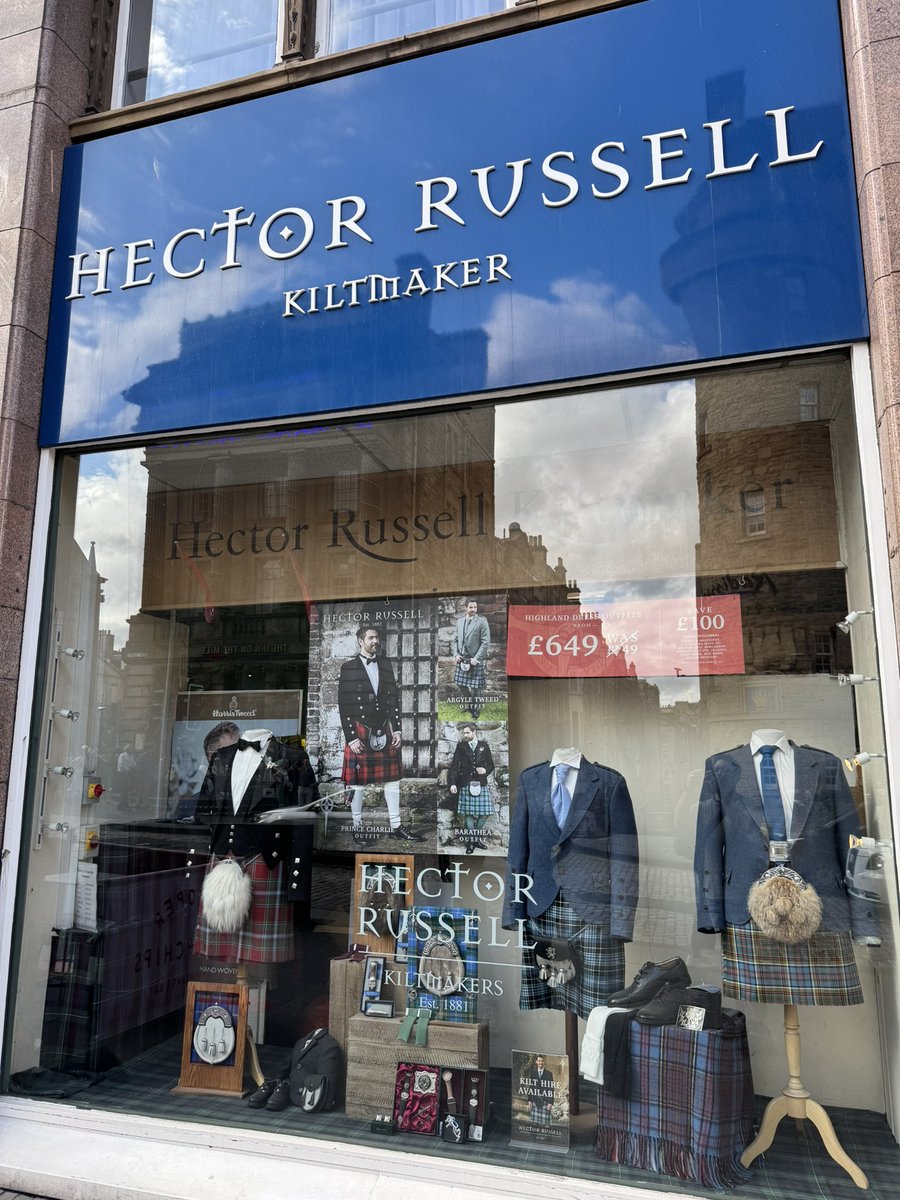 dmoscrip's tweet image. Totally thought for a moment this sign said “Hector Roos Kiltmaker.”
Have you ever tried Kilt Making @RoosforFlorida? 🤣 🏴