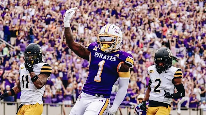TheBigGuyWJCL's tweet image. Savannah native @showtimejet has signed with the @Browns
The former Memorial Day and #Big22 standout is an undrafted rookie out of @ECUPiratesFB who also spent time at @WVUfootball and @FSUFootball
Wright will wear No. 38.