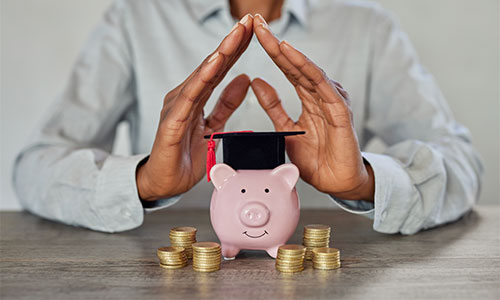 💸 Loans for college exist. Loans for retirement? Not so much.Before you drain your savings for tuition, read this. Shared responsibility is smarter — and sustainable.👇 bit.ly/4o84rrE