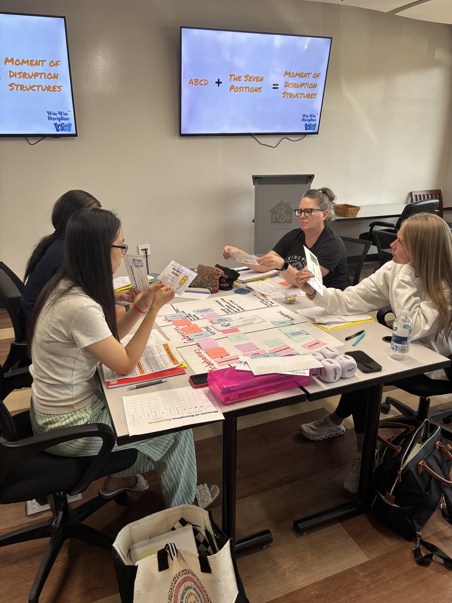 Kathymhouse's tweet image. OVEC’s Option 7 participants gathered yesterday to learn strategies for student engagement, building community, and purposeful planning. They&apos;re launching their teaching careers and working toward certification. Congrats to this amazing group of future educators! 🎉📚
#OVEC