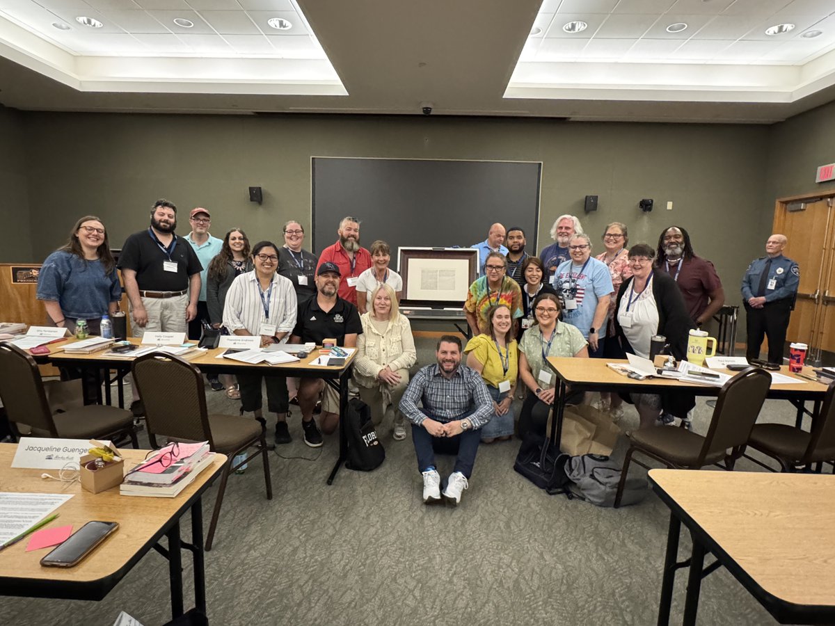 mremrich1's tweet image. Day 4 at the @Gilder_Lehrmanand @ALPLM
Reframing Lincoln seminar
✅ Incredible lecture from
@CivilWarJon on Lincoln and Civil Liberties
✅Pedagogy session (with me over best practices and Teaching Literacy Through History)
✅Lecture John Lupton about Lincoln the lawyer…