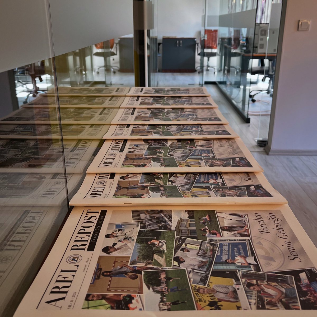 Arel Medya Merkezi’nin çıkardığı öğrenci dergisi ArelRepost’un Tercih özel sayısını okudunuz mu? 💭🤓🗞️ <a href="/medya_arel/">Arel Medya</a> 

Dergiyi okumak için: arelnews.arel.edu.tr/wp-content/upl…

#ArelÜniversitesi #ArelRepost #TercihinSeninGeleceğin #areledu