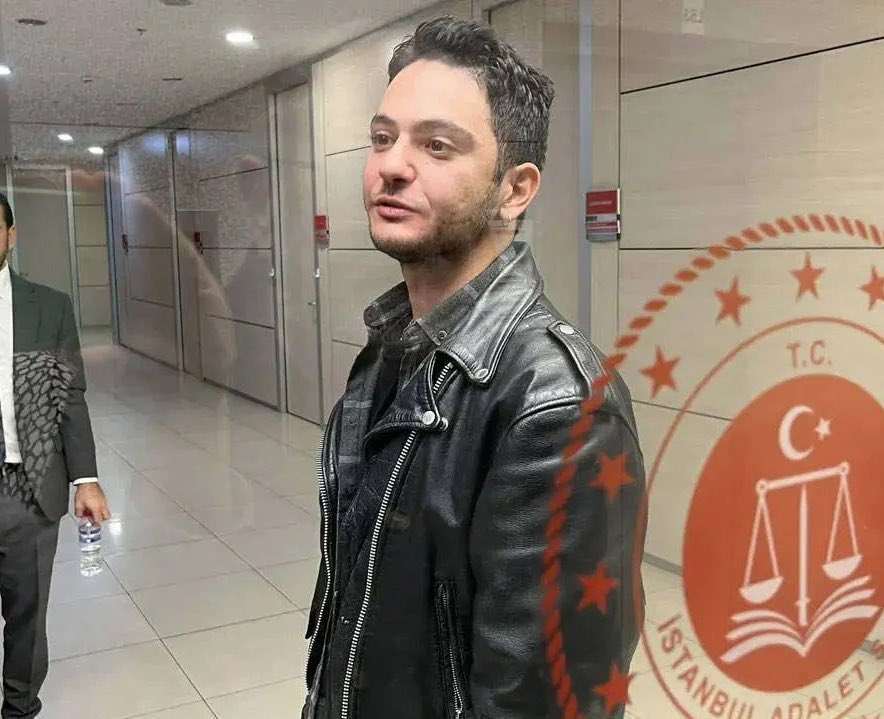 “20 yaşındaki çocukları tutuklayan mahkemelerde savunma yapmayı zul sayarım” diyen gazeteci Furkan Karabay, 72 gündür cezaevinde.