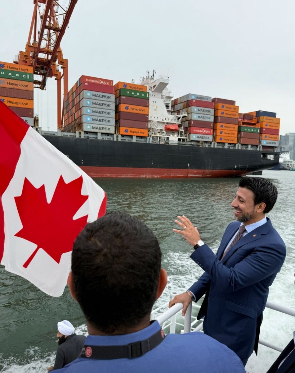 Alexa Young tweet media