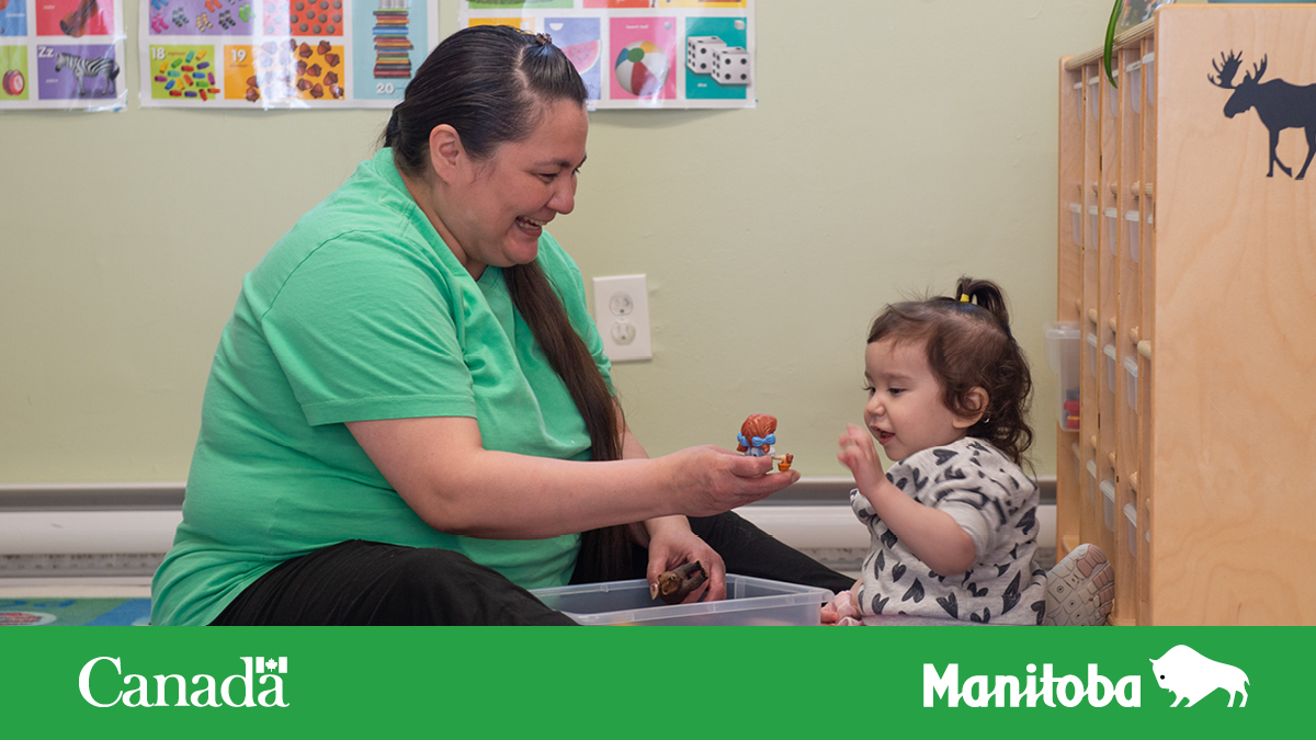 MBGov's tweet image. Votre enfant fréquente une garderie familiale autorisée au MB? Voulez-vous la reconnaître pour ses services exceptionnels? Soumettez sa candidature pour le Prix d’environnement d’apprentissage de la petite enfance à domicile exemplaire : bit.ly/3GvWeg9.