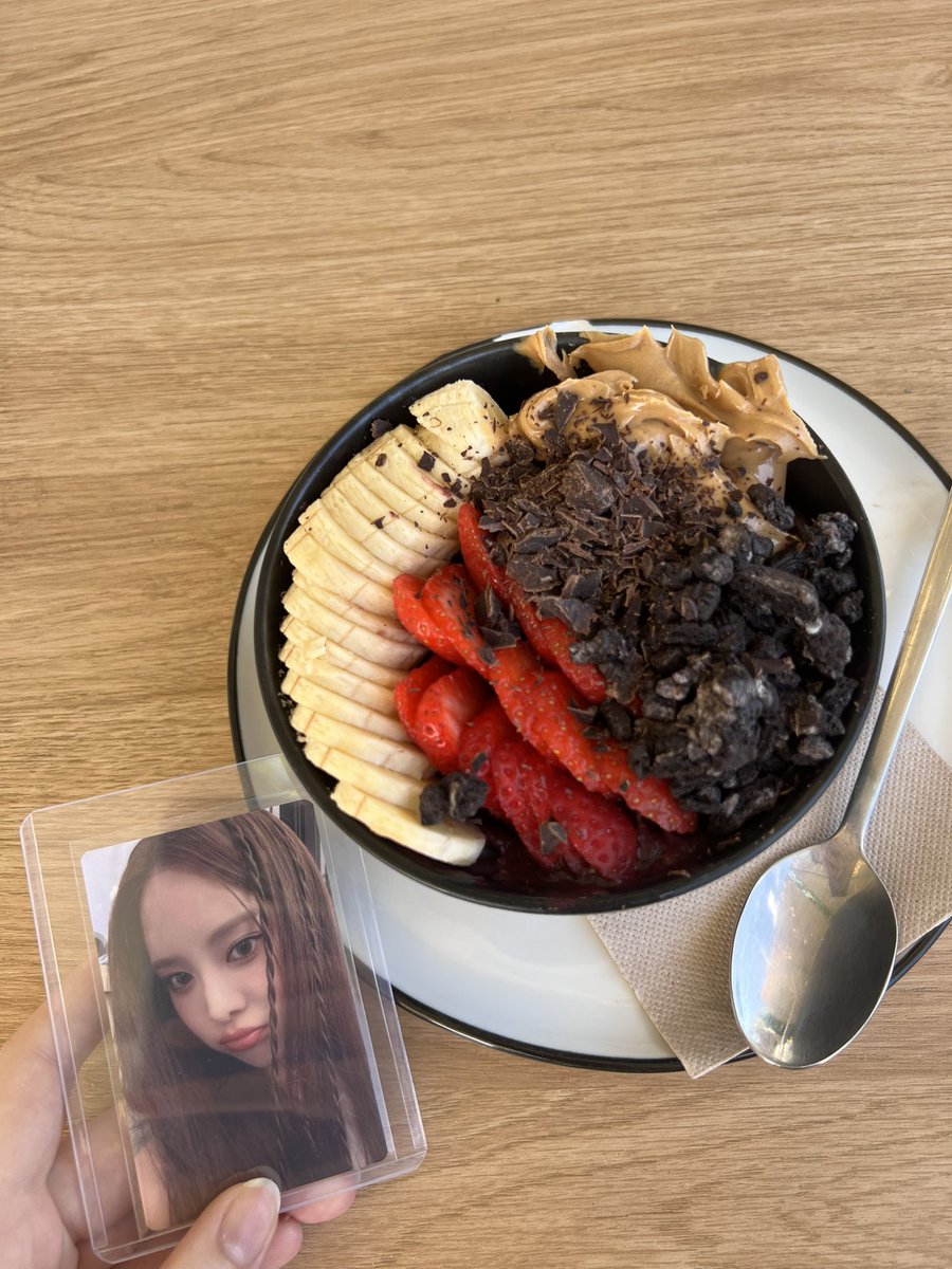 ruready4jeemin's tweet image. açai date with my jeemani! &amp;lt;3