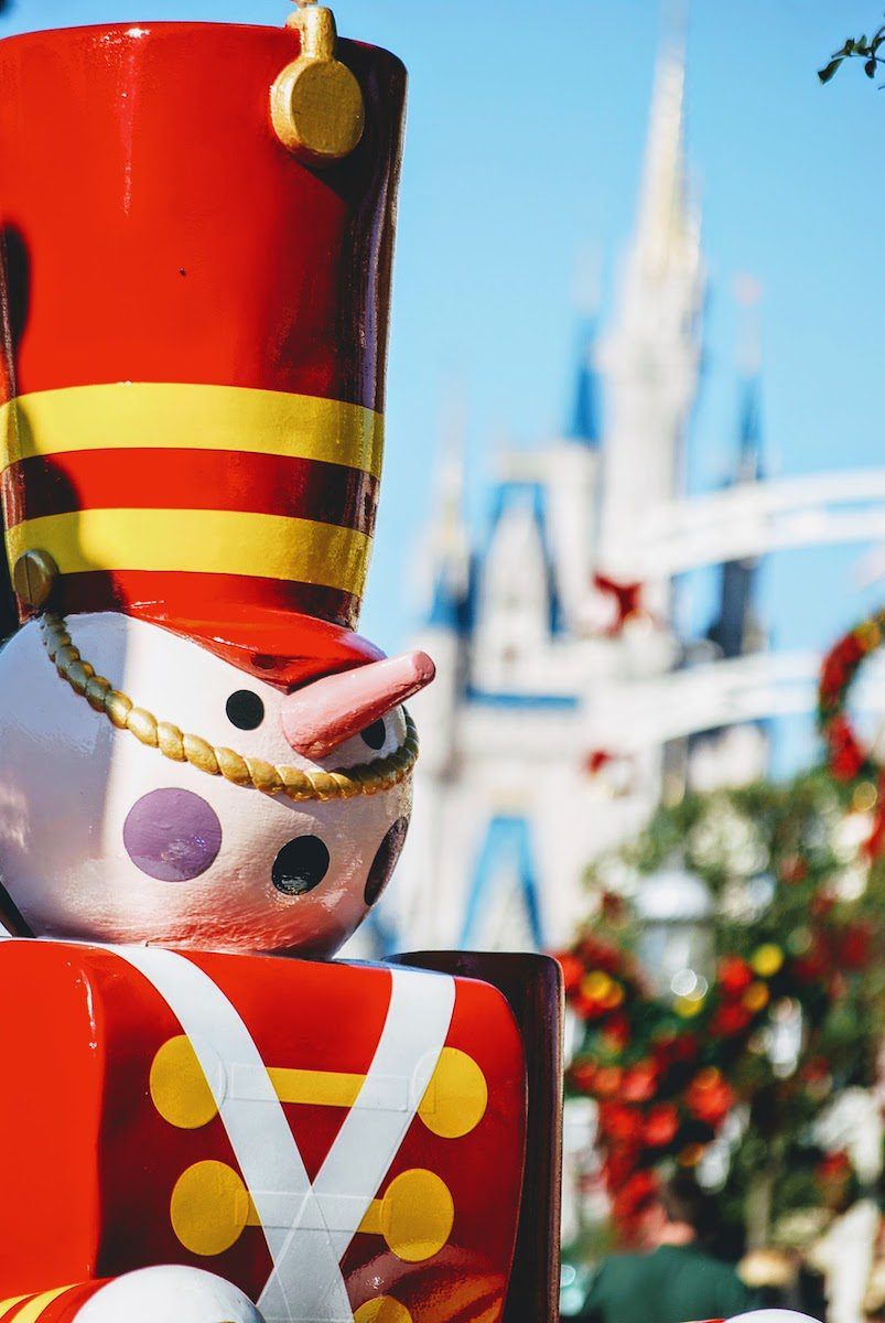 Attractions's tweet image. Joy to the (Disney) world!
Now's the time to start planning your holiday season trip to Walt Disney World.
We've got you covered with our 2025 guide to the merriest time of the year: buff.ly/tPdzSJ2