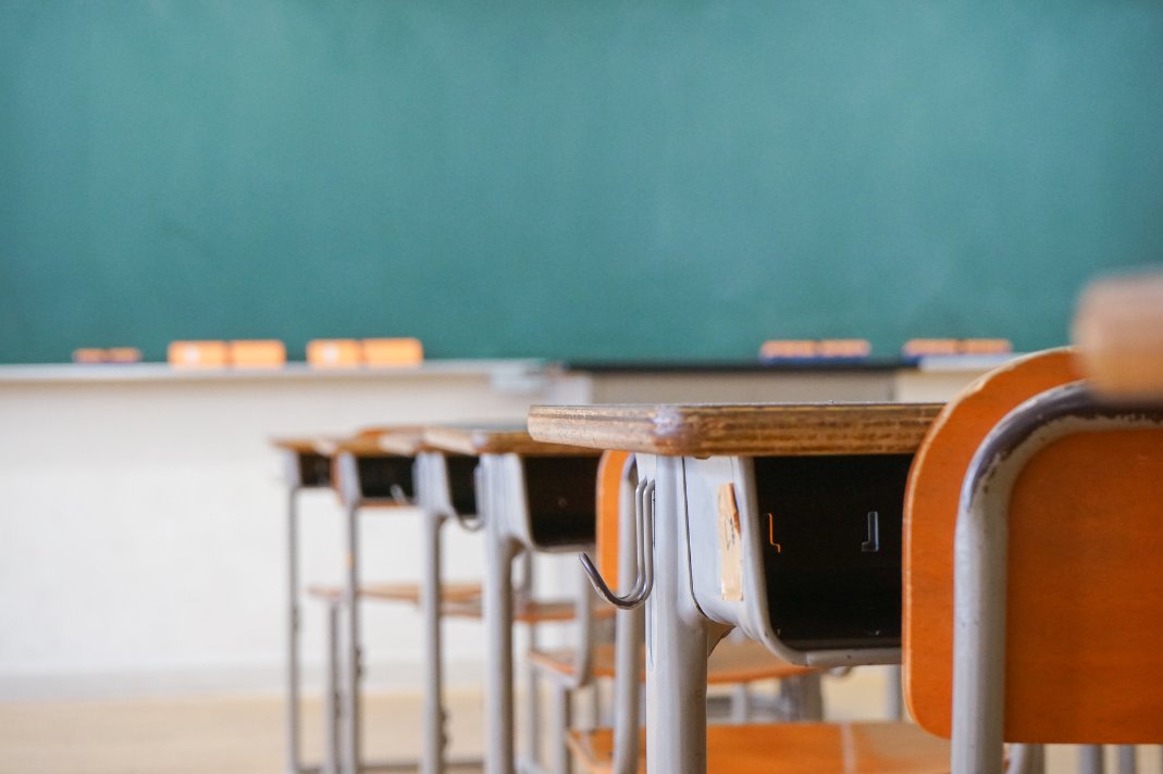 With back to school approaching, it’s important to make sure schools are ready for students to return.

Here’s a quick cleaning checklist:
▶️ Disinfect restrooms.
▶️ Clean floors.
▶️ Empty trash receptacles and replace liners.
▶️ Sanitize touchpoints.
▶️ Maintain the exterior.