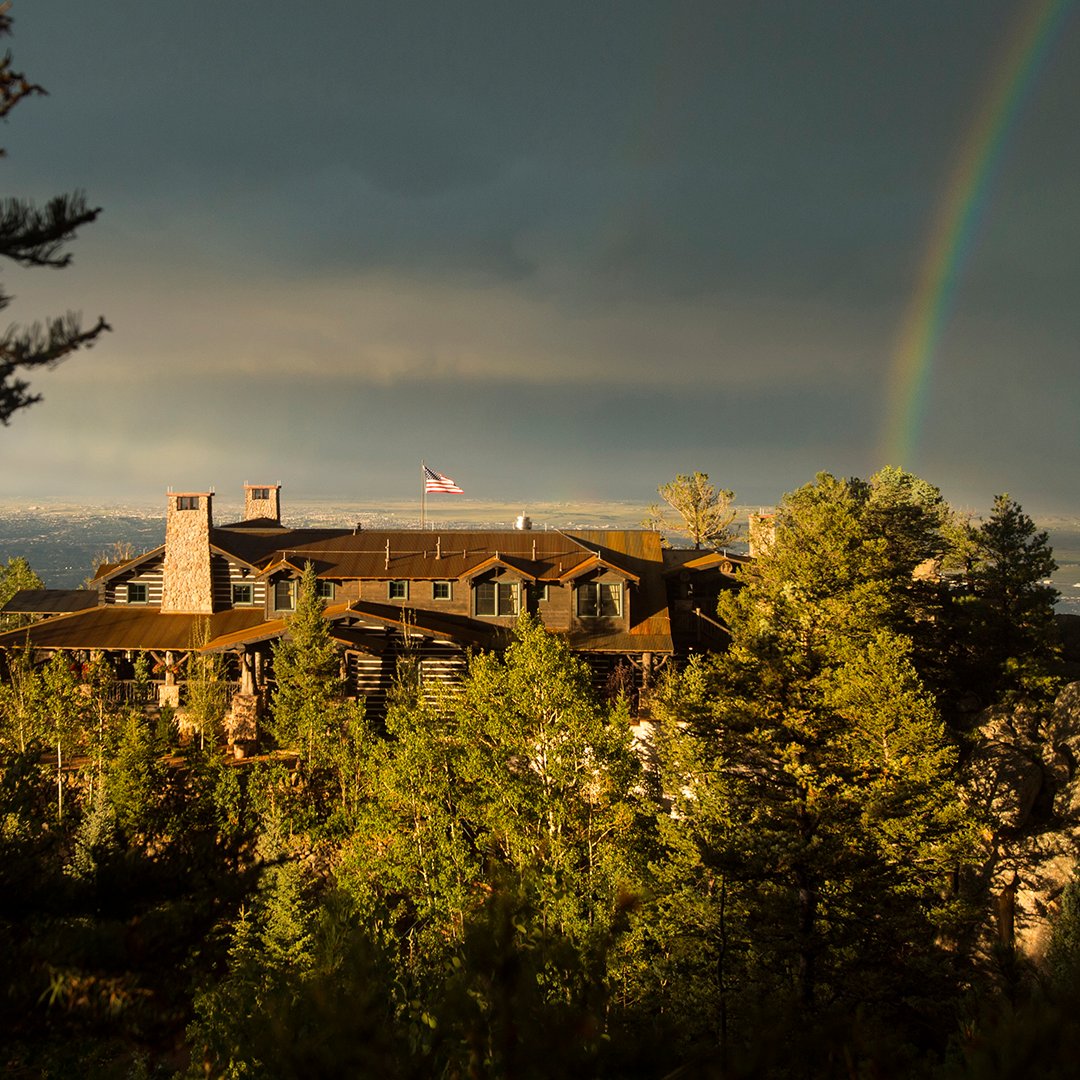 No matter what relaxation looks like for you, here you can find the perfect escape. Choose a restorative package: 
Spa Summer Getaway at #TheBroadmoor: bit.ly/40C6FFT  
Cloud Camp Yoga Retreat in October: bit.ly/40w5FmD