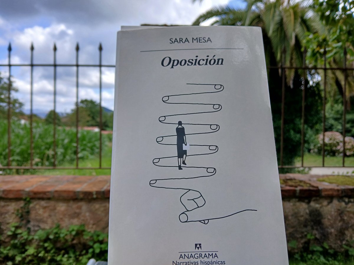 He devorado a Sara Mesa, pero no me consigue atrapar con Oposición
