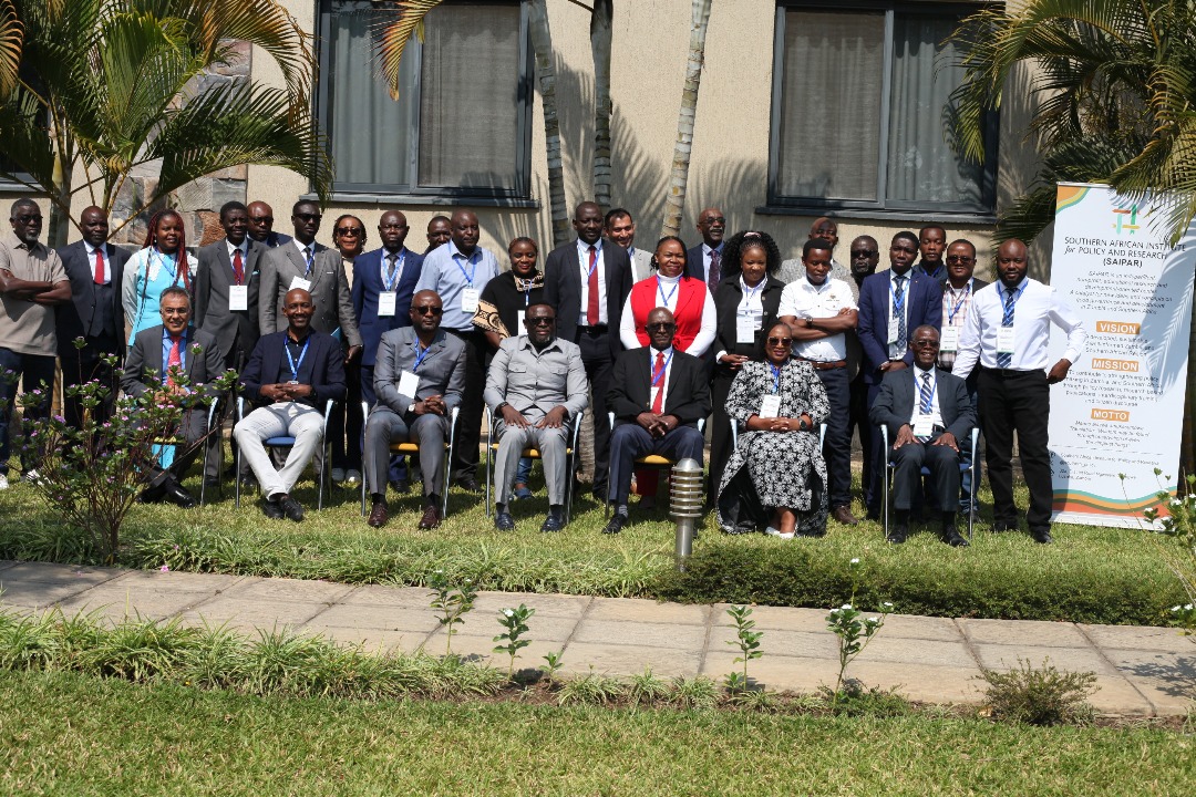 AU_ECOSOCC's tweet image. Just wrapped up in Ndola, #Zambia 🇿🇲!
Dr. Raj Chintaram (CSO Engagement Officer, @AU_ECOSOCC), was a panelist at the @southern_policy and the @ZambiaMFAIC Symposium on Safeguarding Sovereignty and Advancing Strategic Resilience in the Face of Global Change.
The Symposium…