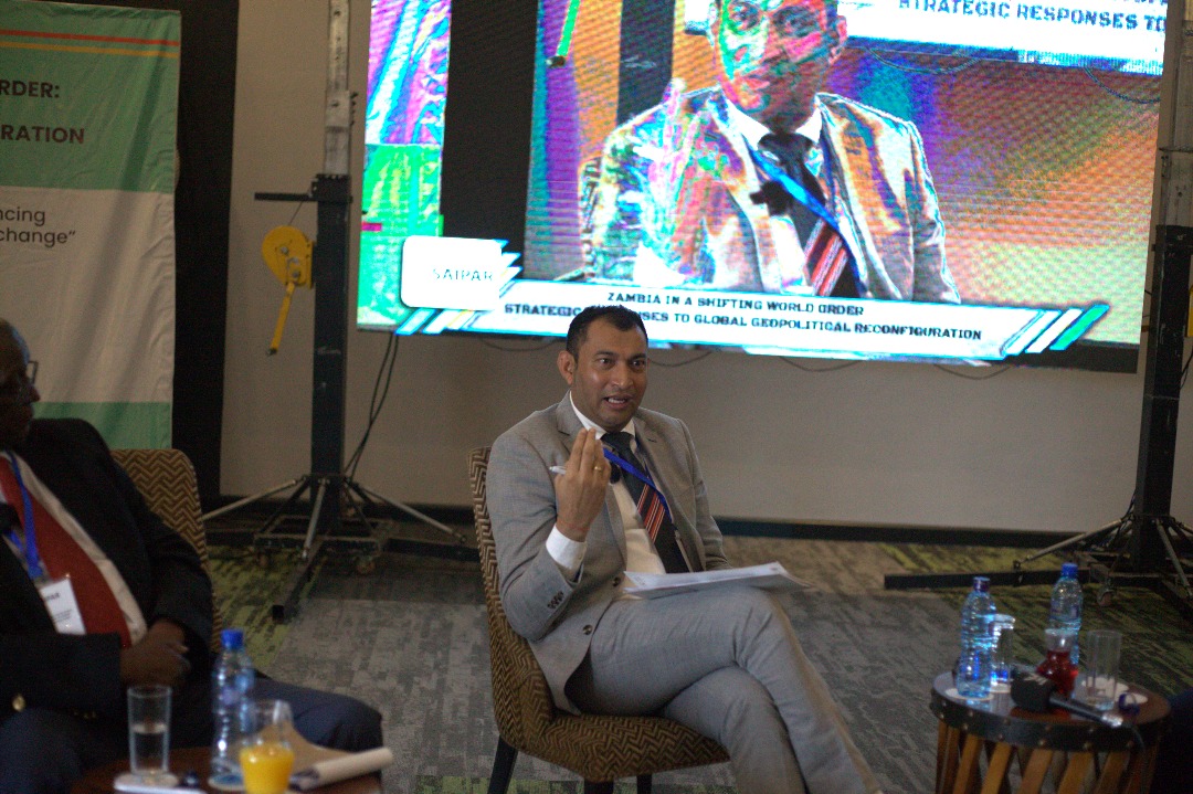 AU_ECOSOCC's tweet image. Just wrapped up in Ndola, #Zambia 🇿🇲!
Dr. Raj Chintaram (CSO Engagement Officer, @AU_ECOSOCC), was a panelist at the @southern_policy and the @ZambiaMFAIC Symposium on Safeguarding Sovereignty and Advancing Strategic Resilience in the Face of Global Change.
The Symposium…