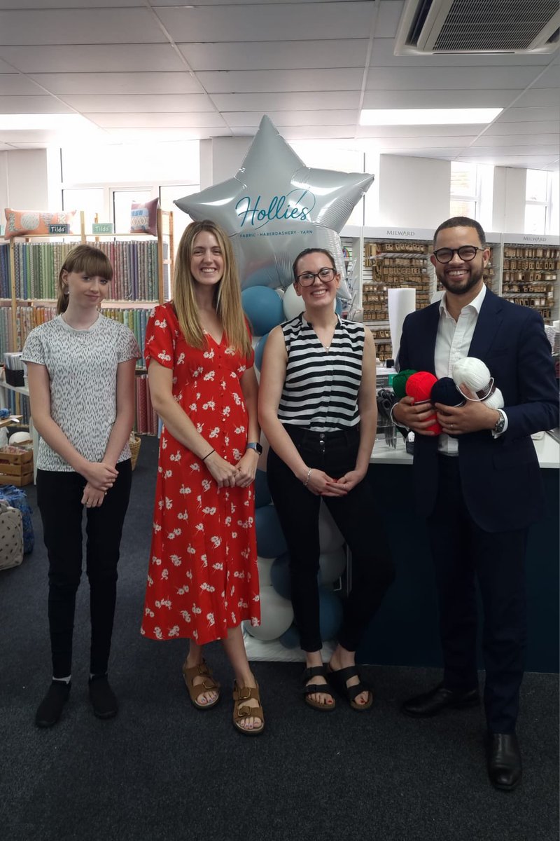 AJogee's tweet image. Excellent to drop into Hollies Haberdashery in town today. 

Bought some wool… and had a chance to look around and meet the team. 

They are doing some ace stuff .. all from right here in Newcastle-under-Lyme! 

Get down and get buying… 

#LoveNuL 🇬🇧🌹❤️🧶