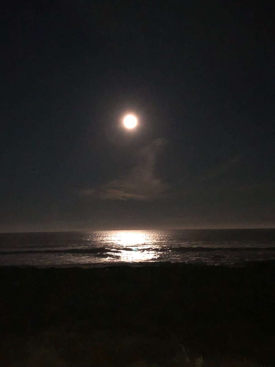 DaveAndersonTip's tweet image. Stop glorifying busyness long enough to unplug, be still, and think. Step back from being lived by life and working in your business to work on your life and on your business. It's not always easy, but it is always worth it.