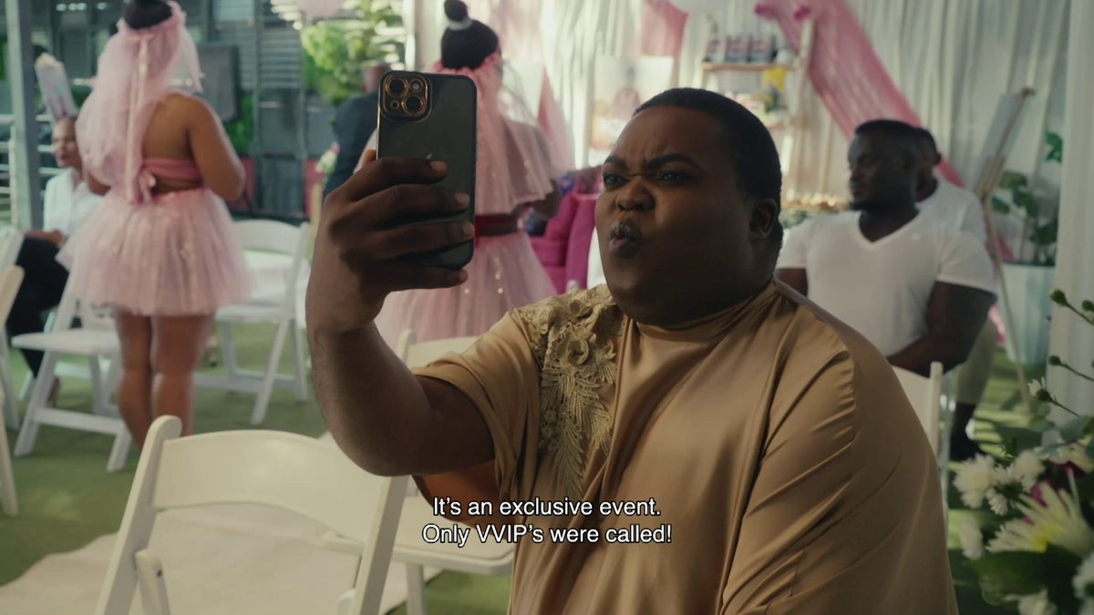 Official_SABC1's tweet image. Mzamo's guests are fewer than he anticipated...
Don't miss @Uzalo_SABC1 at 20:30 on TV or sabc-plus.com
#MzansiFoSho #Uzalo