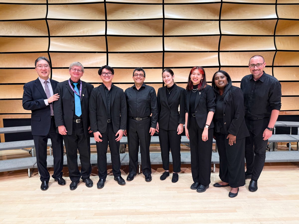 Junges Vokalensemble Hannover's three-day residency <a href="/WesternU/">Western University</a> as part of a UNESCO #CityOfMusic exchange, concluded with a public concert Wednesday evening, July 23, in von Kuster Hall.
Congratulations to all on a fantastic concert!🎉
#WesternU #LdnOnt <a href="/LDNMusicOffice/">London Music Office 🇨🇦</a>